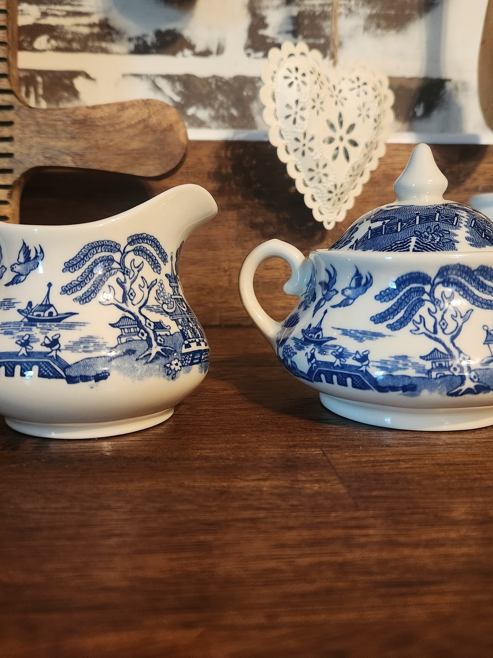 English Ironstone Old Willow Creamer and Sugar Set - Picture 1 of 7